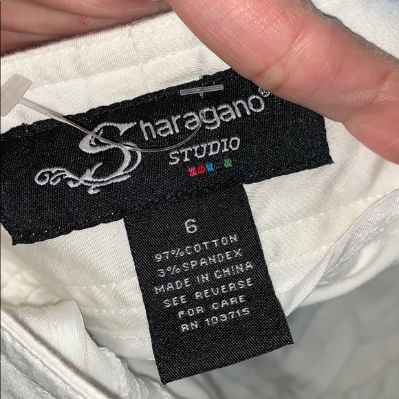 Capris - Picture 5 of 6